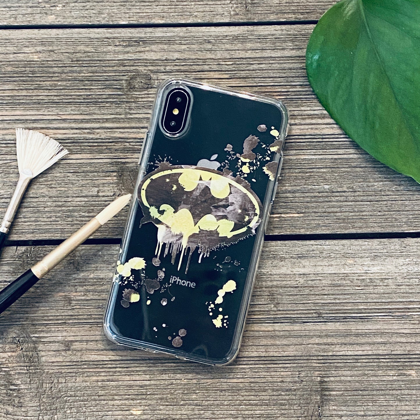splatter paint bat symbol phone case