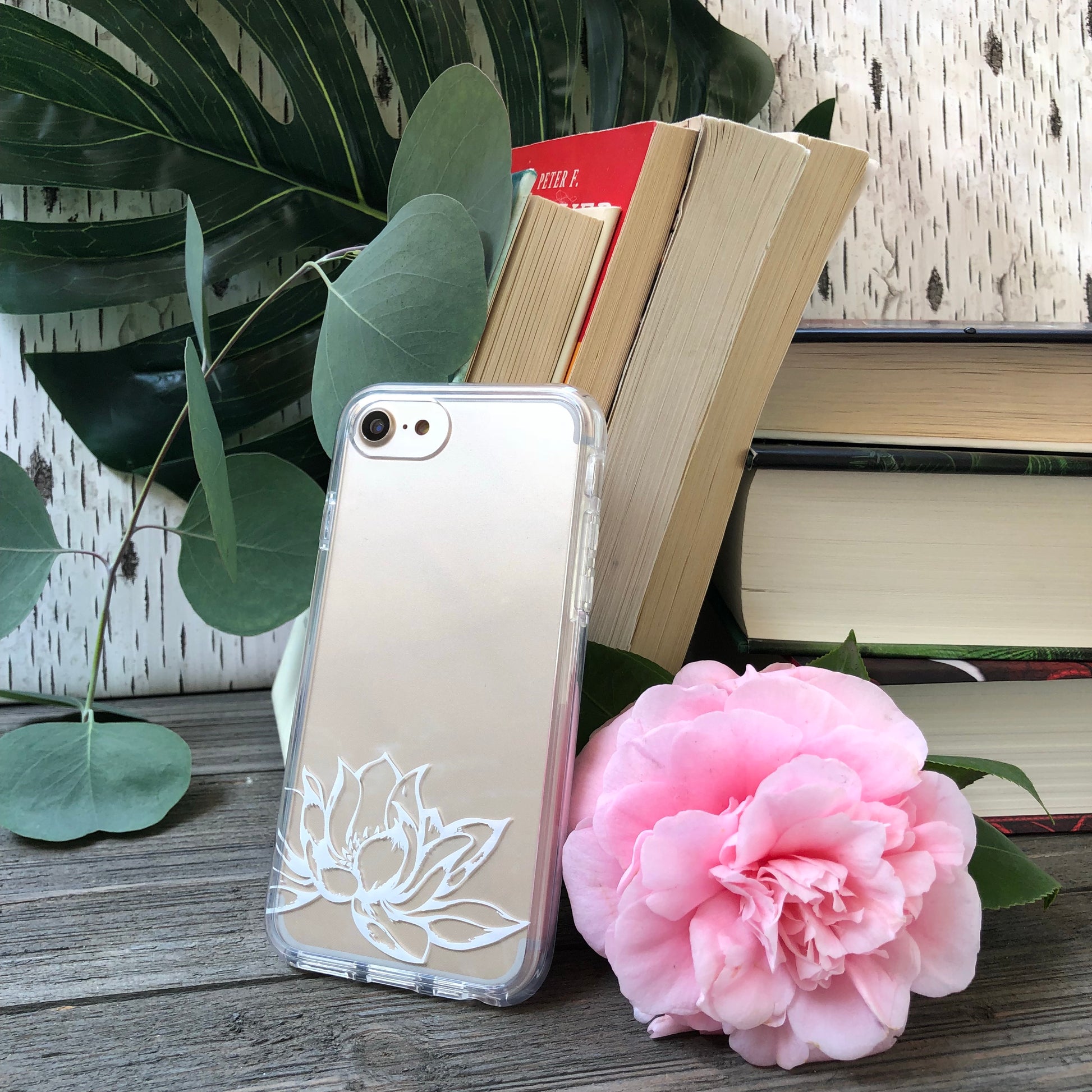 simple lotus flower phone case